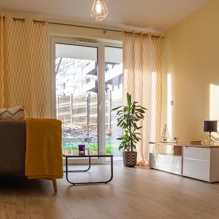 Przytulny Apartament Z Ogrodkiem Krasków Eksteriør bilde