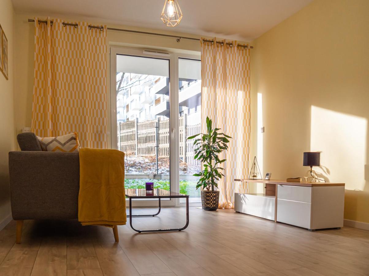 Przytulny Apartament Z Ogrodkiem Krasków Eksteriør bilde