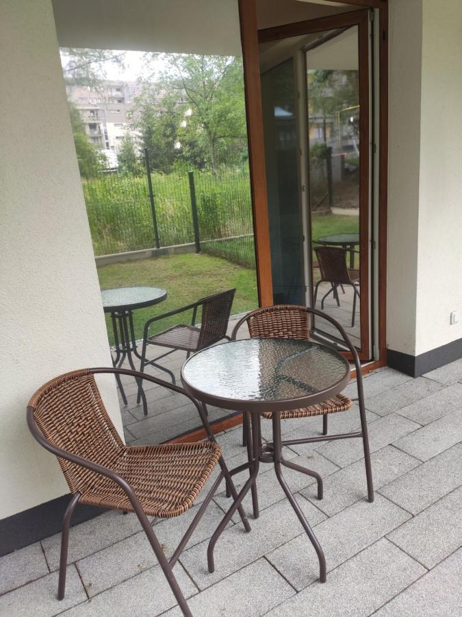 Przytulny Apartament Z Ogrodkiem Krasków Eksteriør bilde