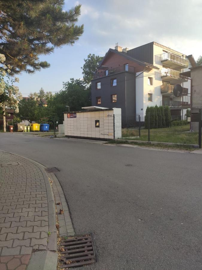 Przytulny Apartament Z Ogrodkiem Krasków Eksteriør bilde